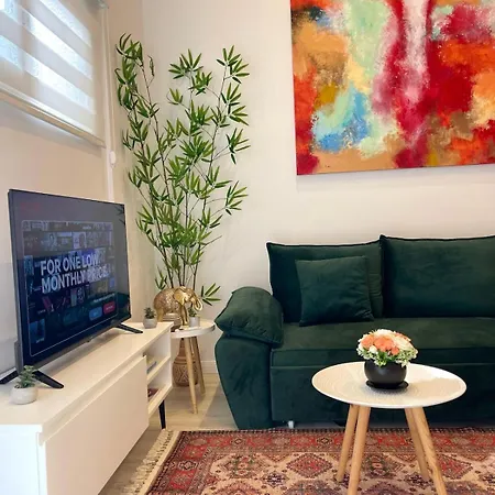 شقة Cozy Center By Pikhost تيرانا